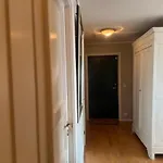 Downtown With Two Bedrooms And 2 Bathrooms