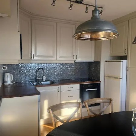 Apartman Downtown With Two Bedrooms And 2 Bathrooms *