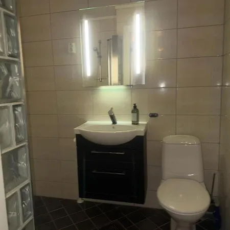 Downtown With Two Bedrooms And 2 Bathrooms