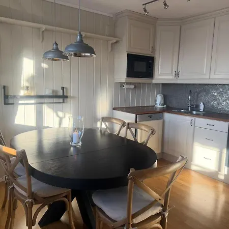 Downtown With Two Bedrooms And 2 Bathrooms Beitostolen