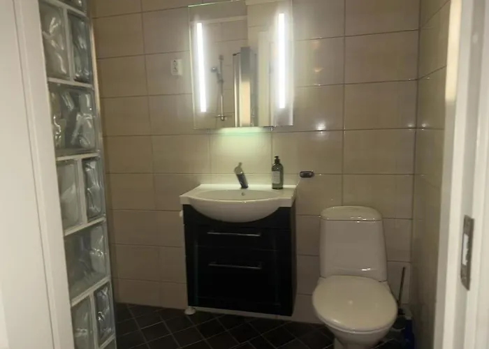 Downtown With Two Bedrooms And 2 Bathrooms
