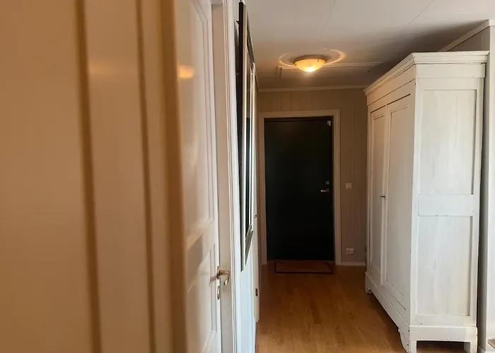 Downtown With Two Bedrooms And 2 Bathrooms